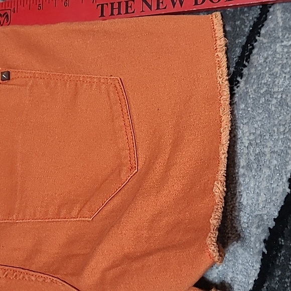 MOSSIMO BURNT ORANGE STUDDED DENIM JEAN SHORTS - Picture 6 of 11